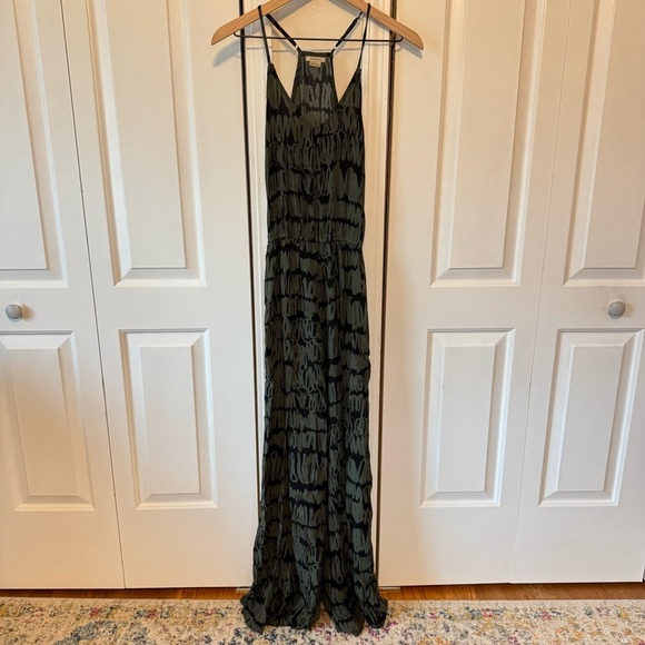 Evereve Anamá Women’s Zane Split Leg Jumpsuit Olive Green Racer Back Size Small - Picture 4 of 13